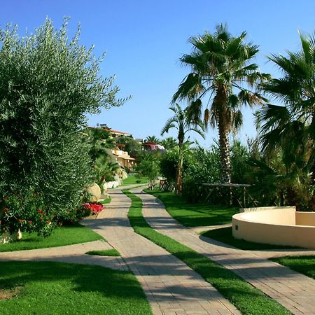 Hotel Villaggio Cala Di Volpe Капо Ватикано Екстериор снимка
