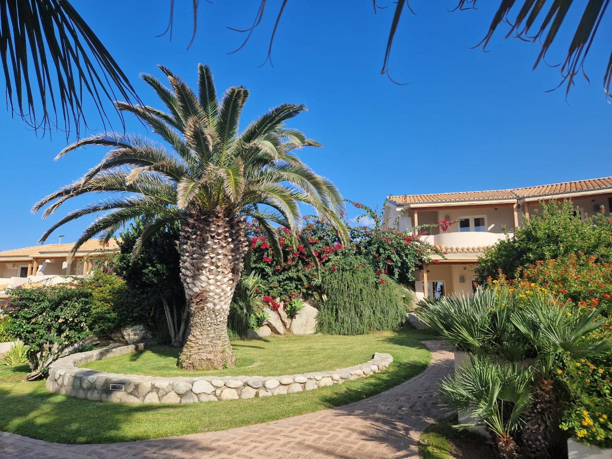 Hotel Villaggio Cala Di Volpe Капо Ватикано Екстериор снимка