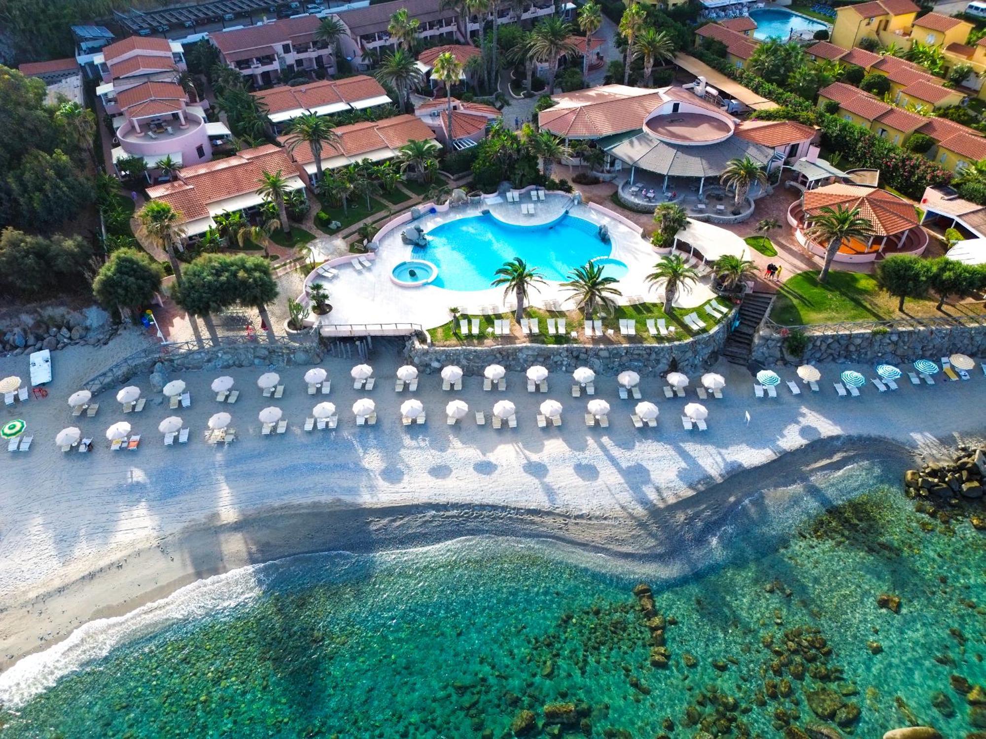 Hotel Villaggio Cala Di Volpe Капо Ватикано Екстериор снимка
