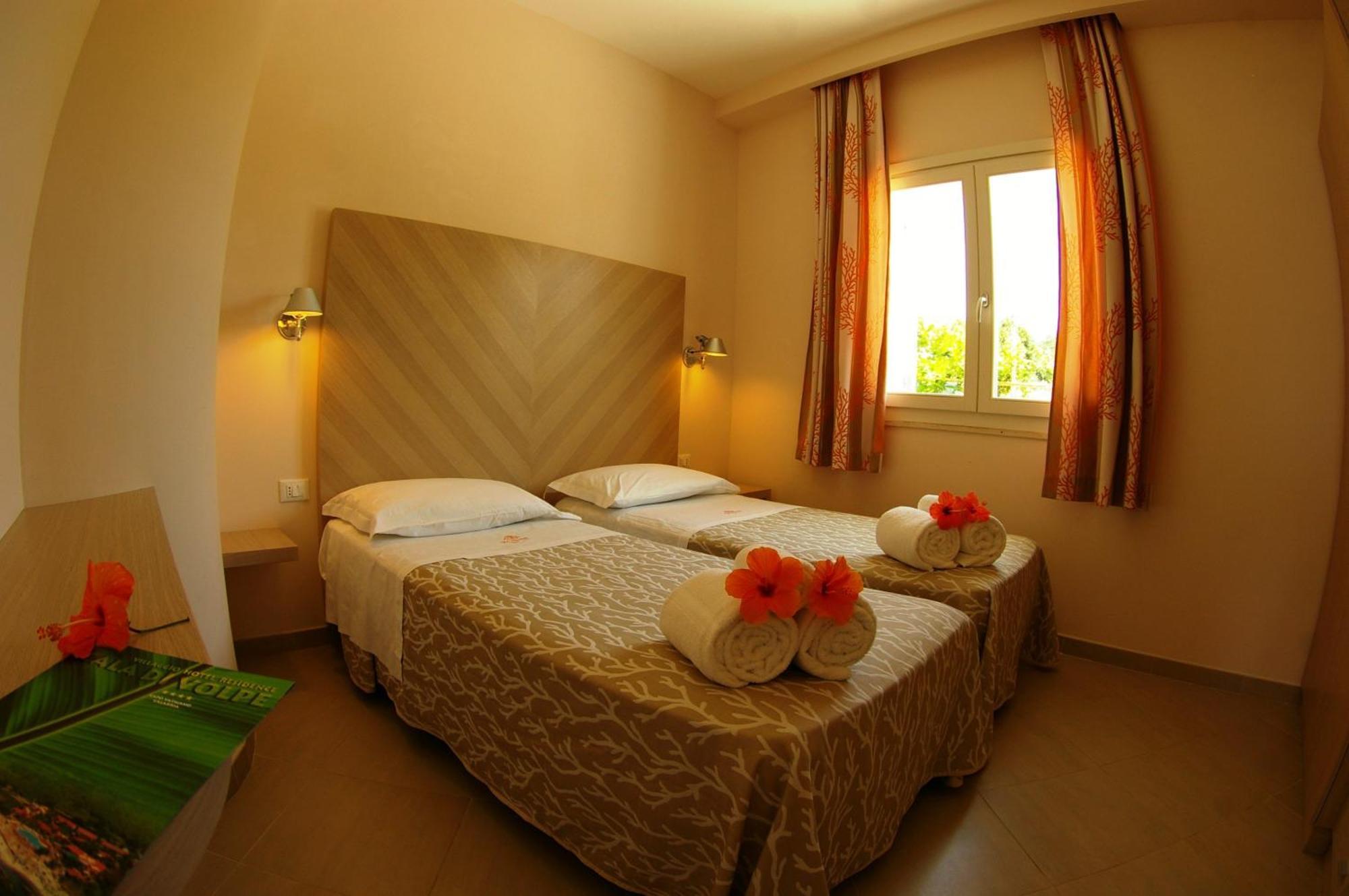 Hotel Villaggio Cala Di Volpe Капо Ватикано Екстериор снимка