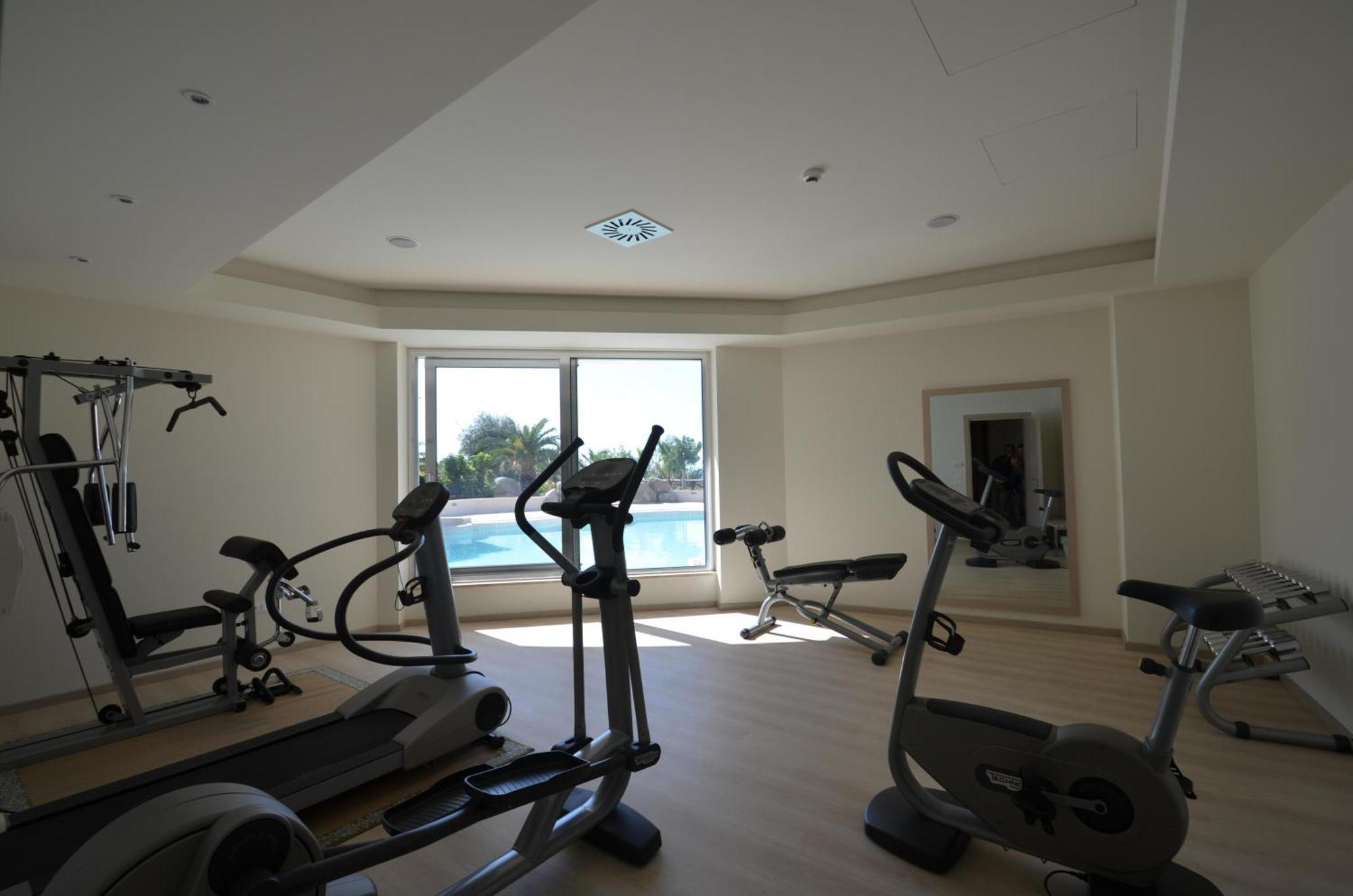 Hotel Villaggio Cala Di Volpe Капо Ватикано Екстериор снимка