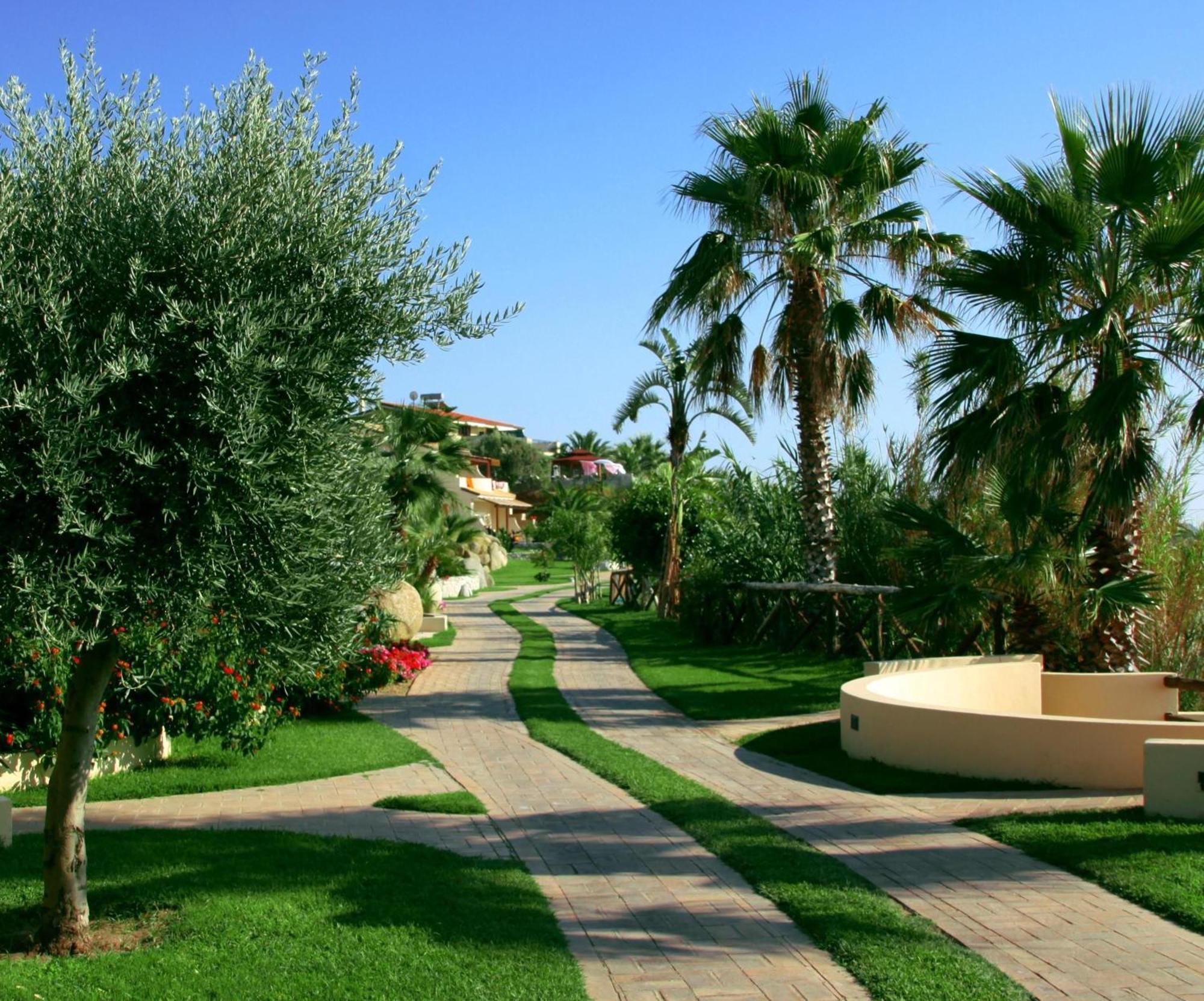 Hotel Villaggio Cala Di Volpe Капо Ватикано Екстериор снимка