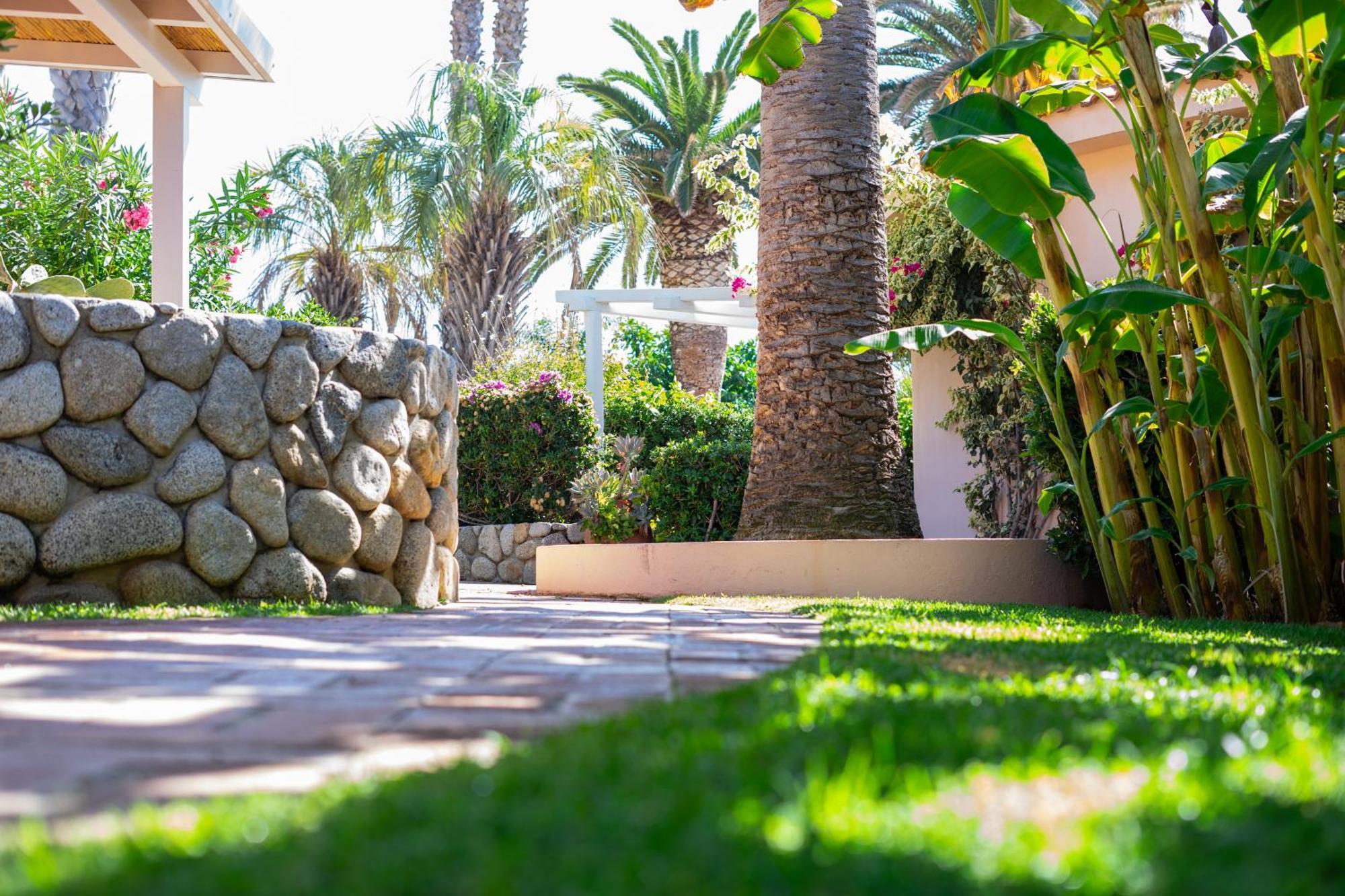 Hotel Villaggio Cala Di Volpe Капо Ватикано Екстериор снимка