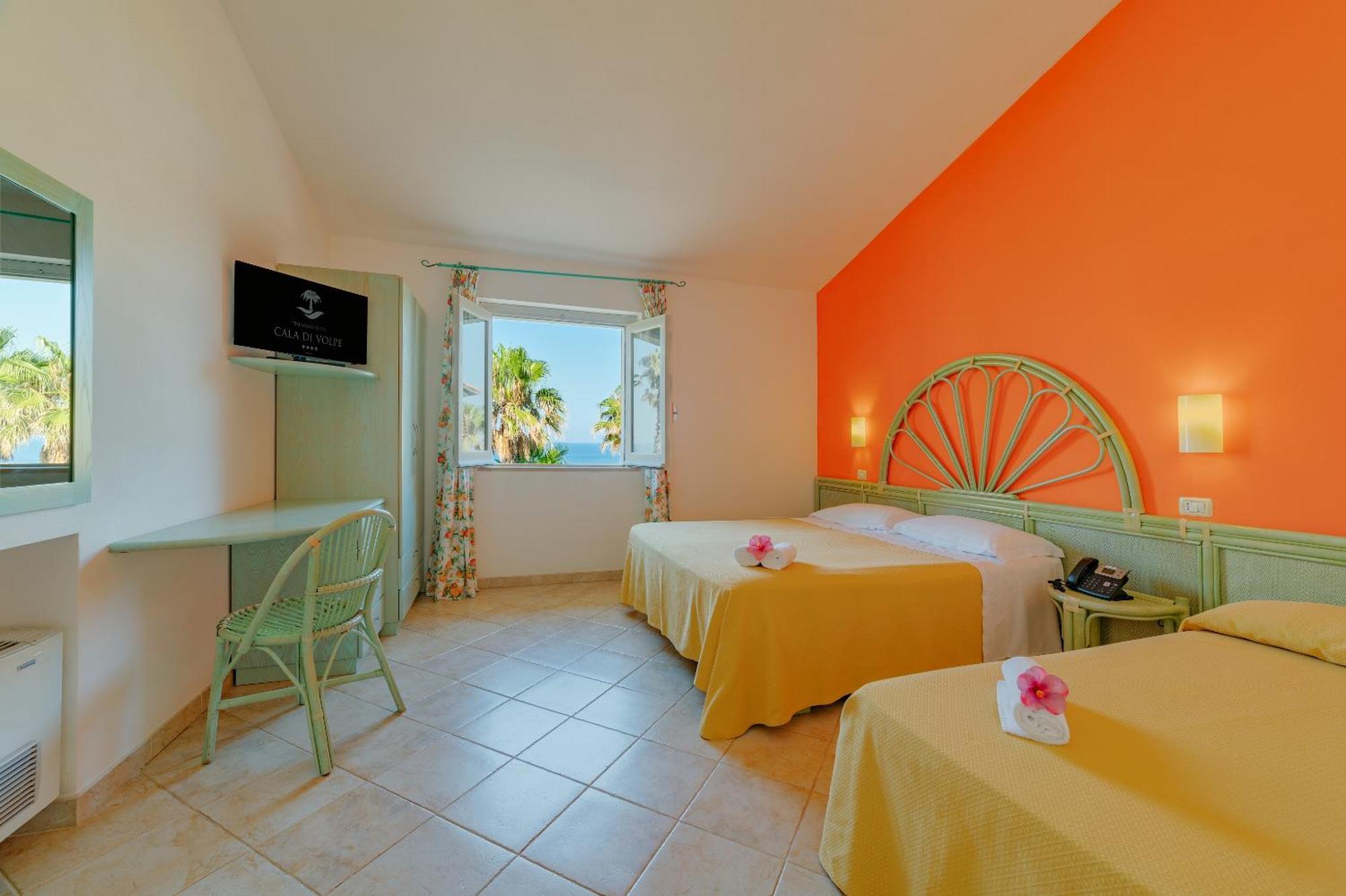 Hotel Villaggio Cala Di Volpe Капо Ватикано Екстериор снимка