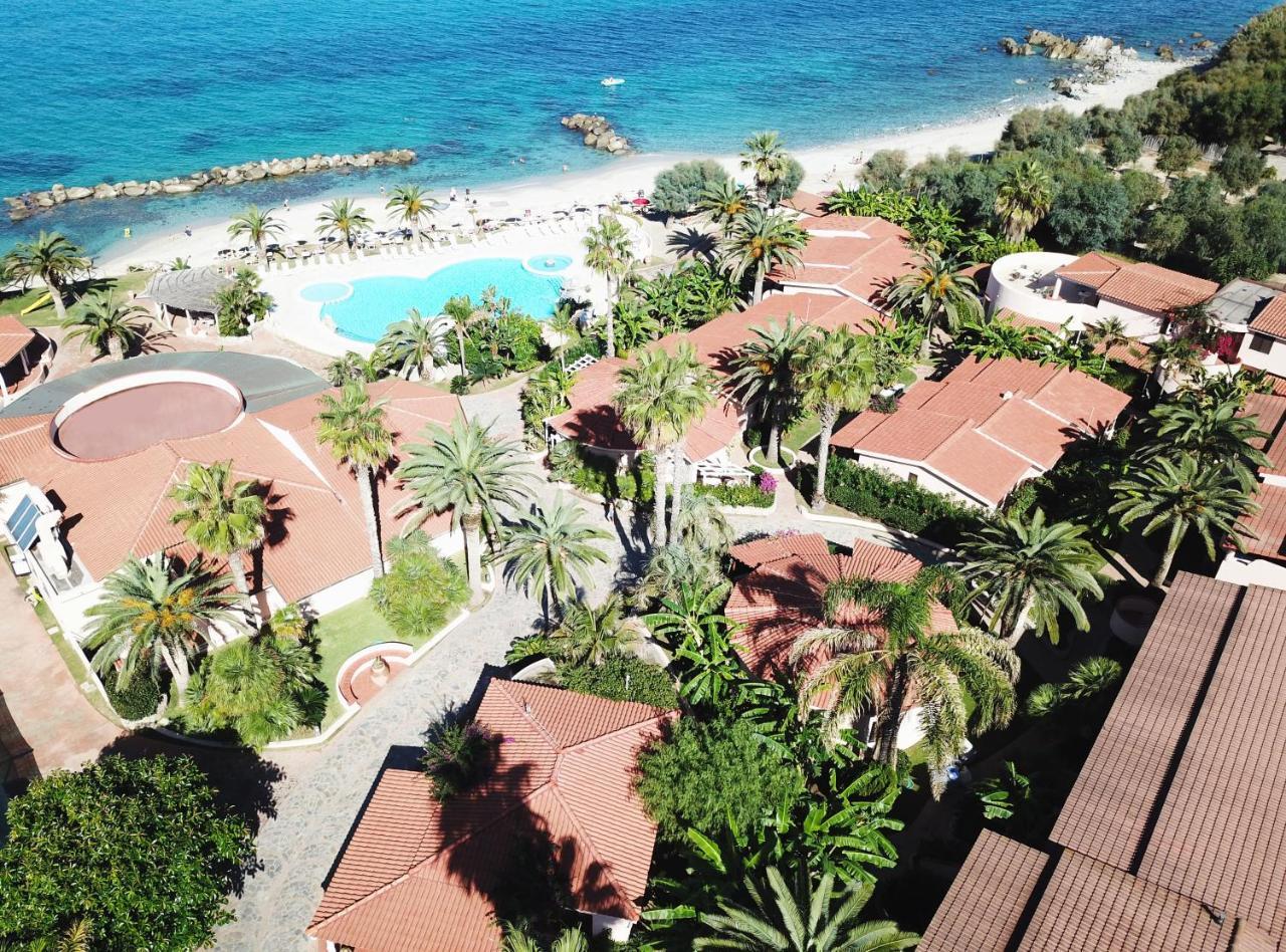 Hotel Villaggio Cala Di Volpe Капо Ватикано Екстериор снимка