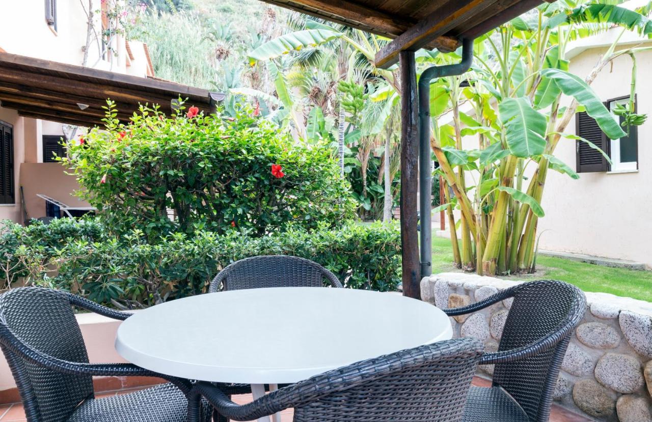 Hotel Villaggio Cala Di Volpe Капо Ватикано Екстериор снимка