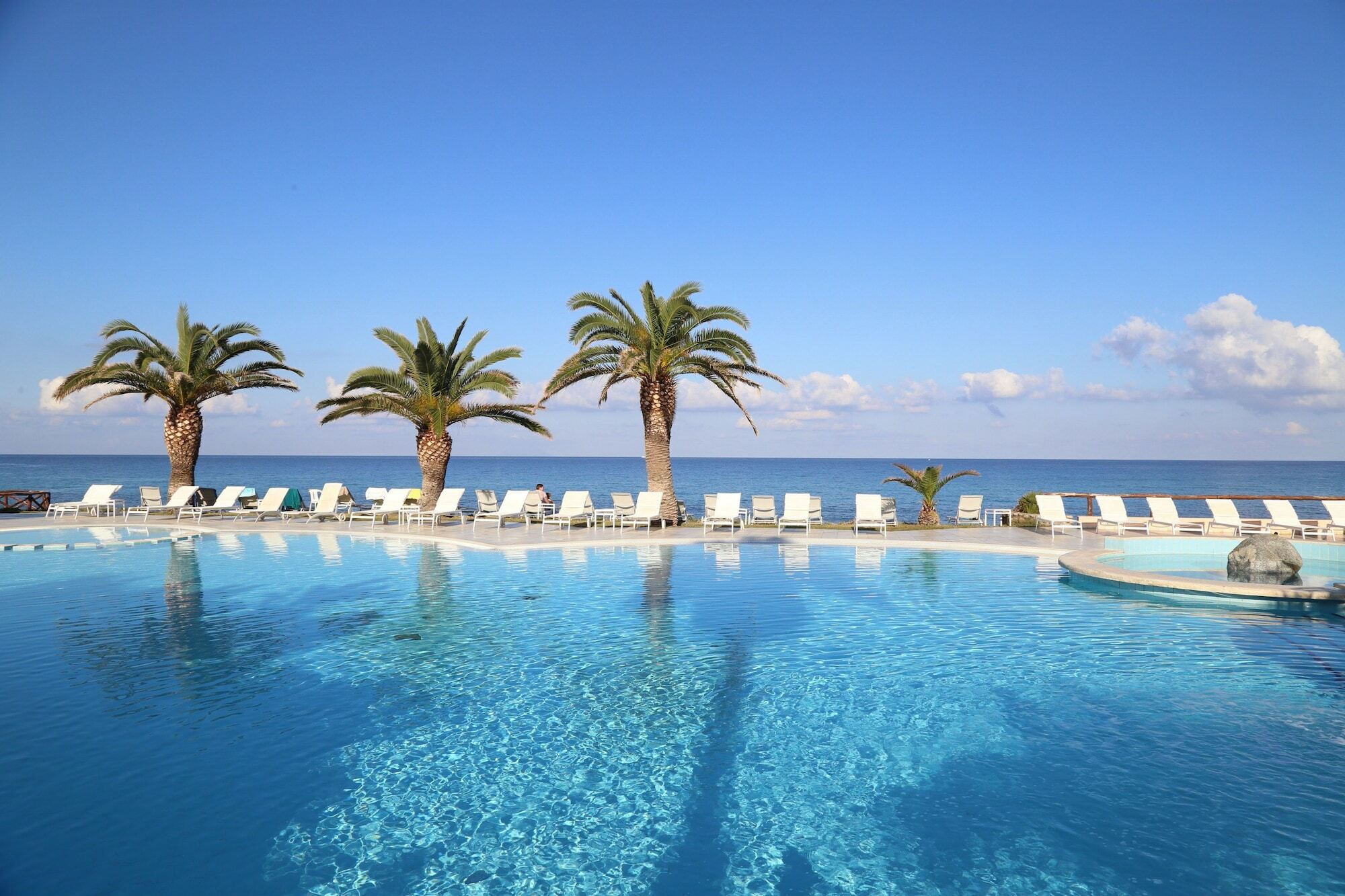 Hotel Villaggio Cala Di Volpe Капо Ватикано Екстериор снимка
